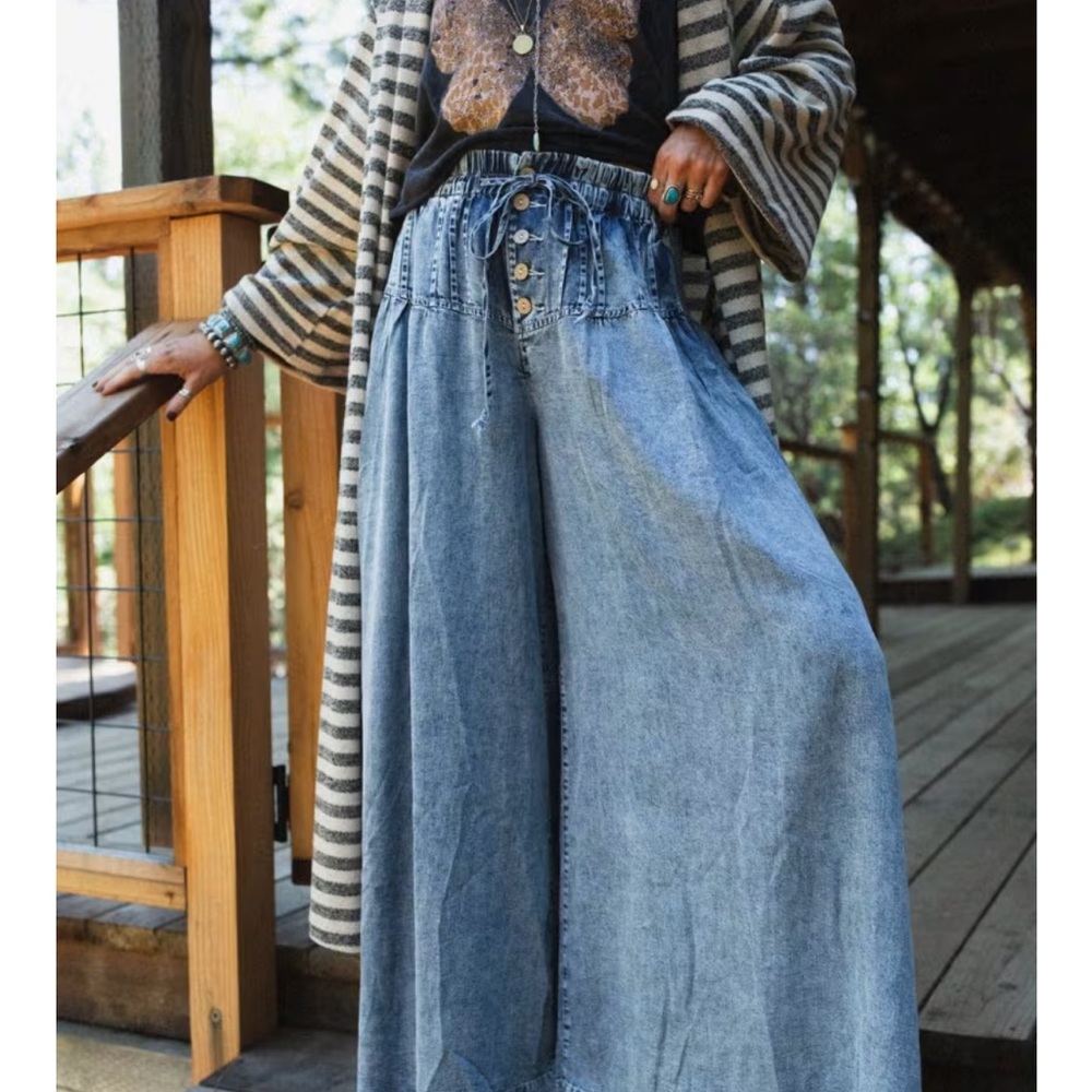 Wide-Leg Denim Pants - Picture 1 of 7
